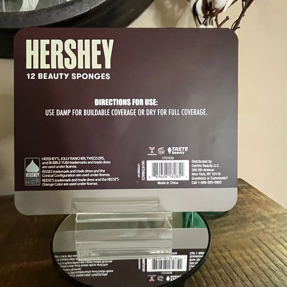 Hershey 12 Makeup Beauty Sponges, new!